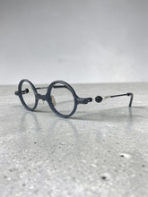 Load image into Gallery viewer, 22DEGREE EYEWEAR N6 + Obsidian・Globus Sceptre Edition version
