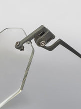 Load and play video in Gallery viewer, 22DEGREE EYEWEAR M10 style
