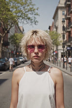 ギャラリービューア22DEGREE EYEWEAR M10 styleに読み込んでビデオを見る
